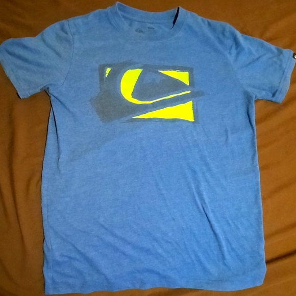 Quiksilver Tops - Quicksilver women's large tshirt